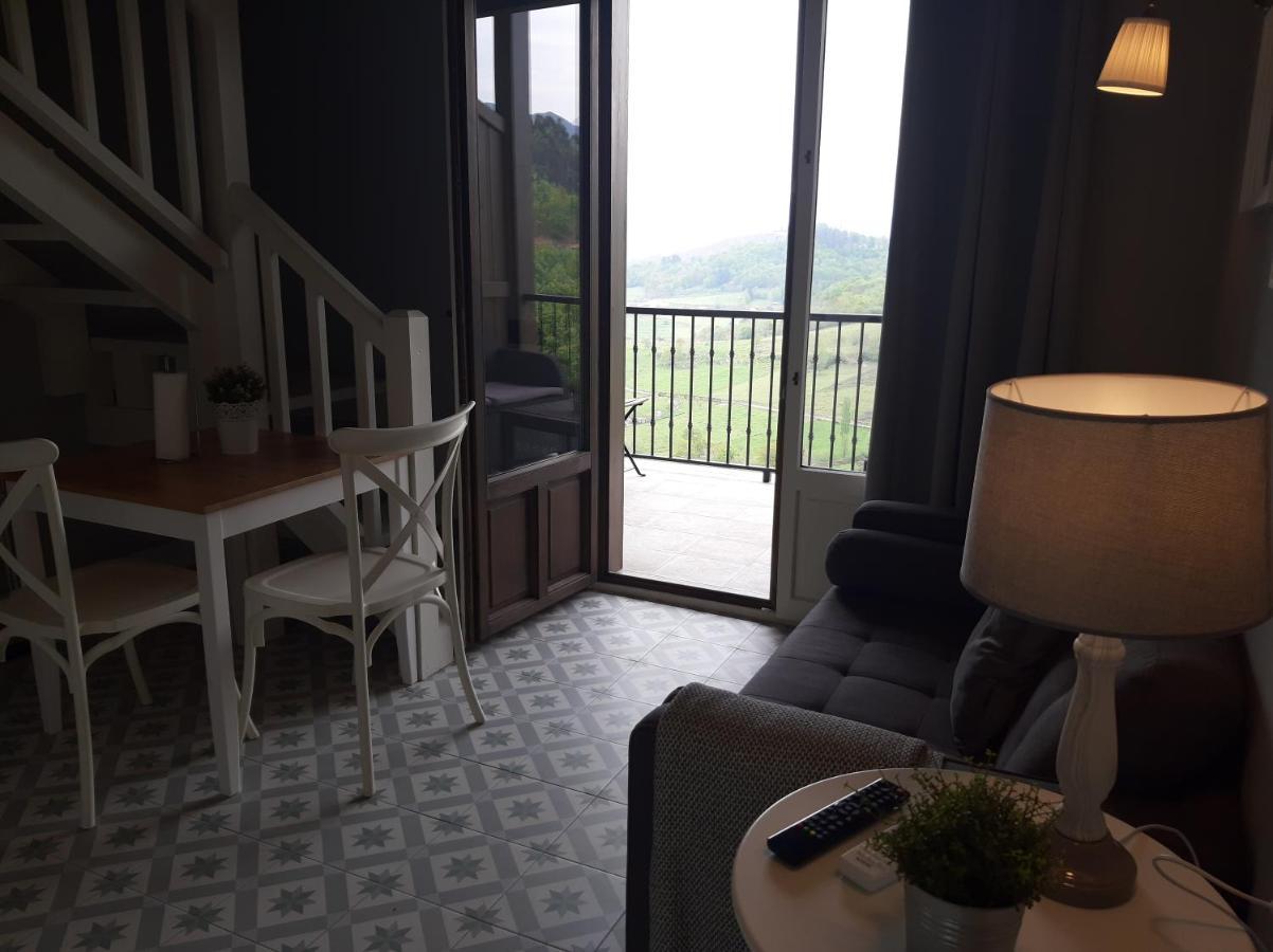 Apartamentos El Llanin Onís المظهر الخارجي الصورة
