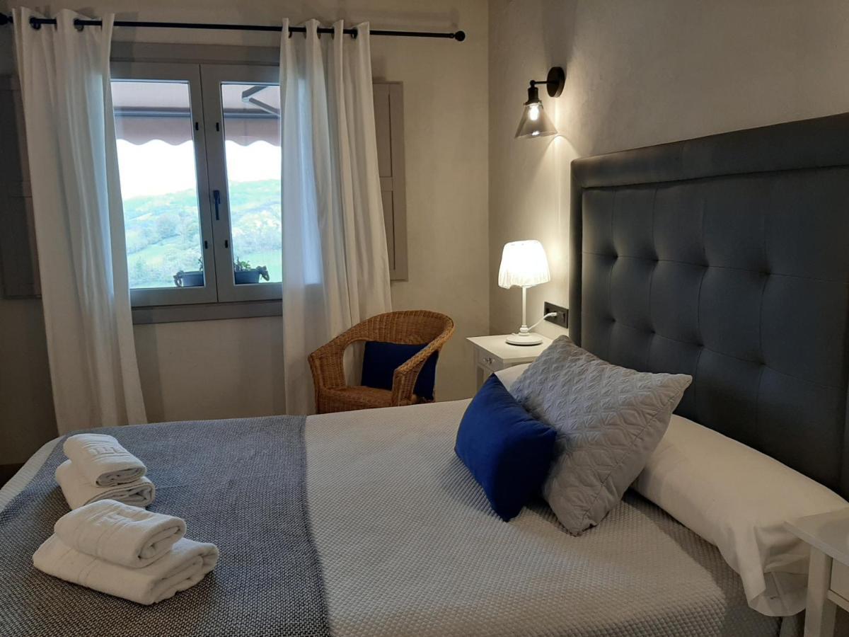 Apartamentos El Llanin Onís المظهر الخارجي الصورة