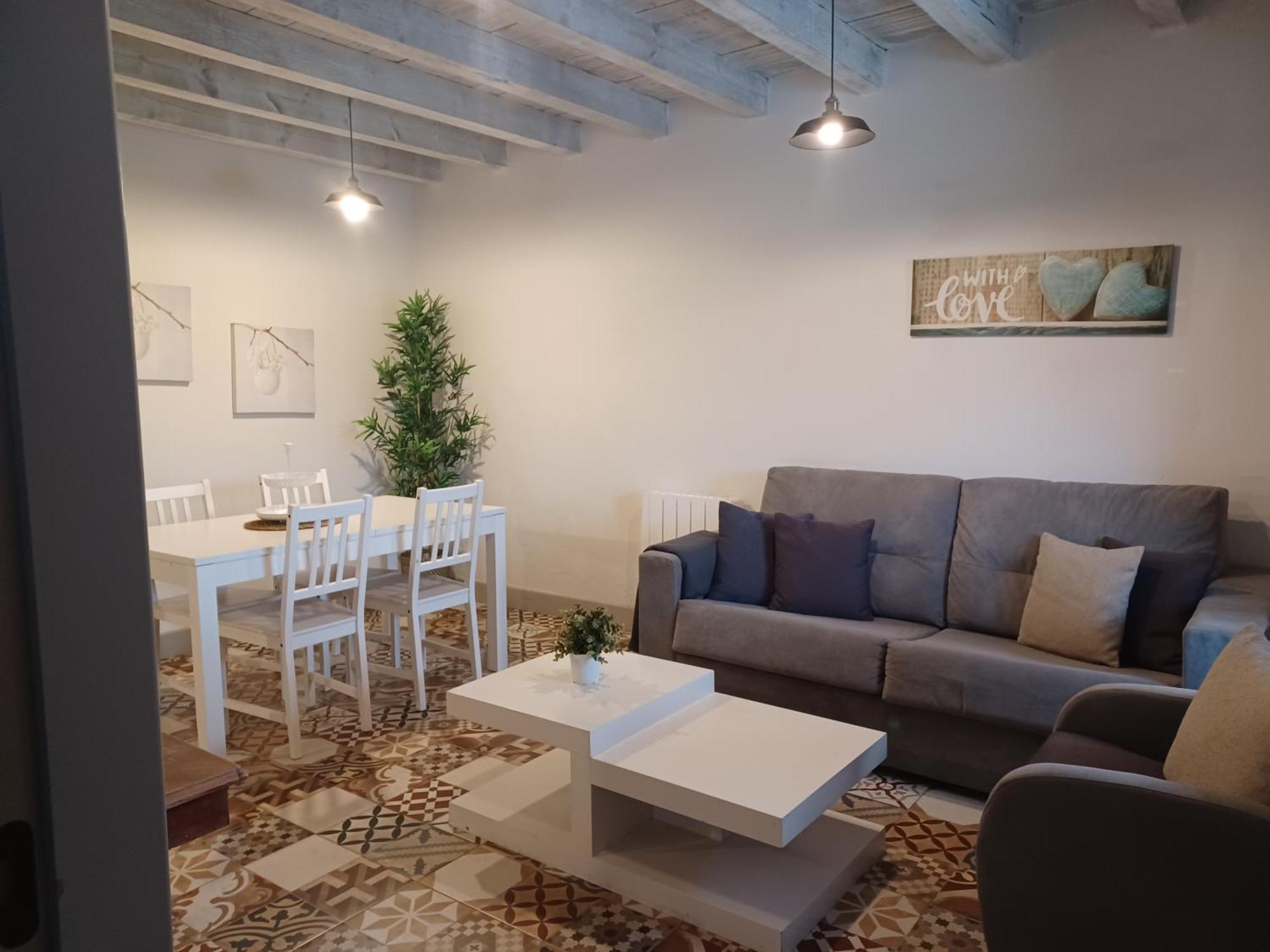 Apartamentos El Llanin Onís الغرفة الصورة