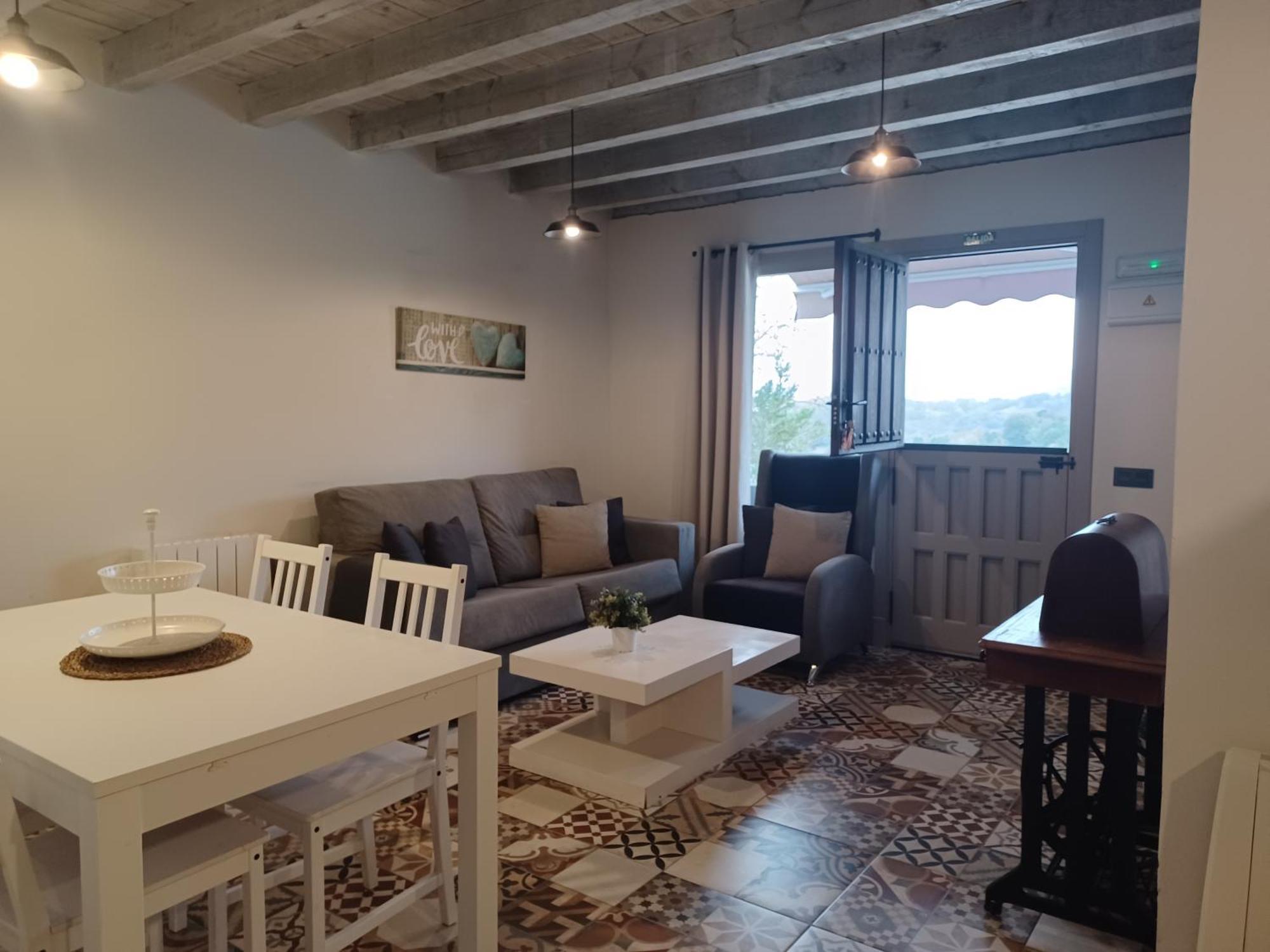 Apartamentos El Llanin Onís الغرفة الصورة