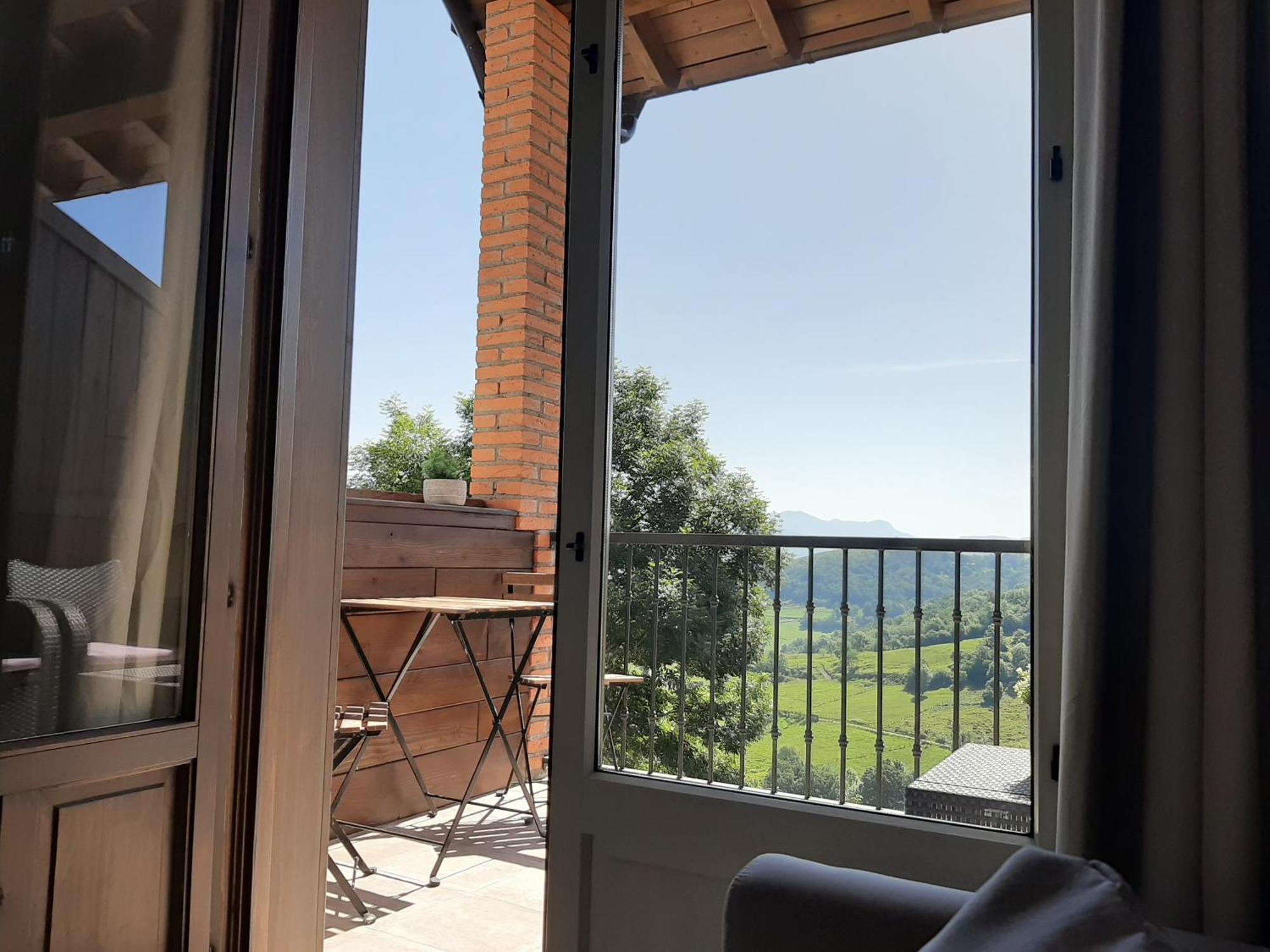 Apartamentos El Llanin Onís الغرفة الصورة