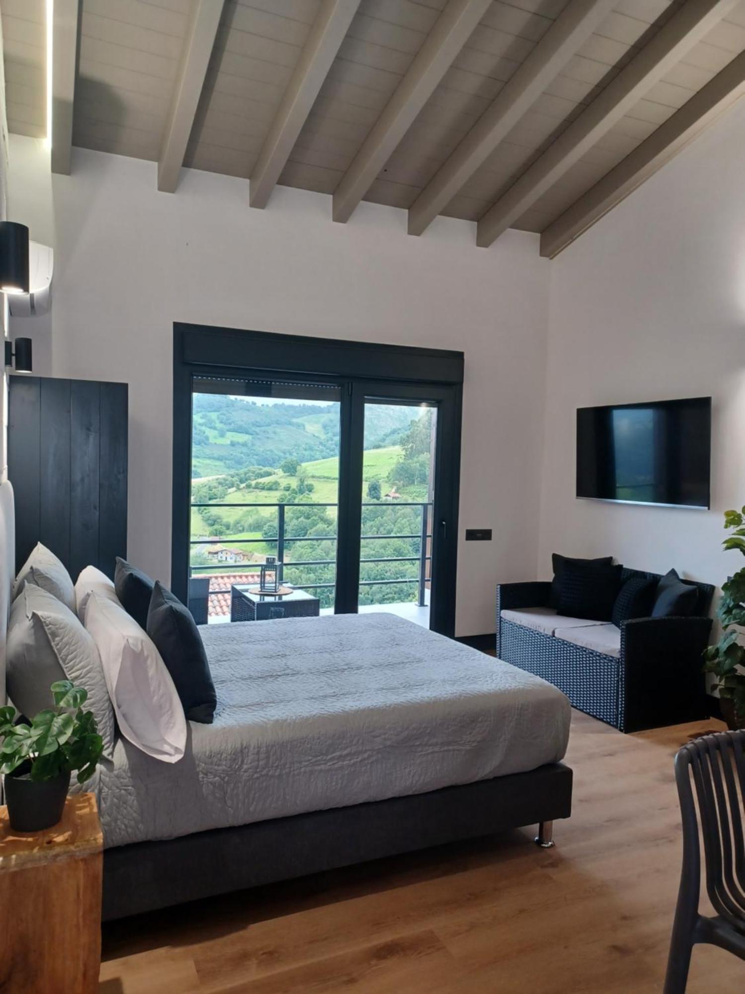 Apartamentos El Llanin Onís المظهر الخارجي الصورة