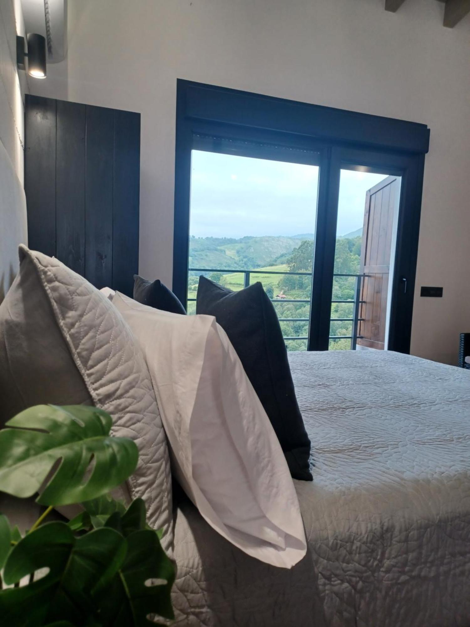 Apartamentos El Llanin Onís المظهر الخارجي الصورة