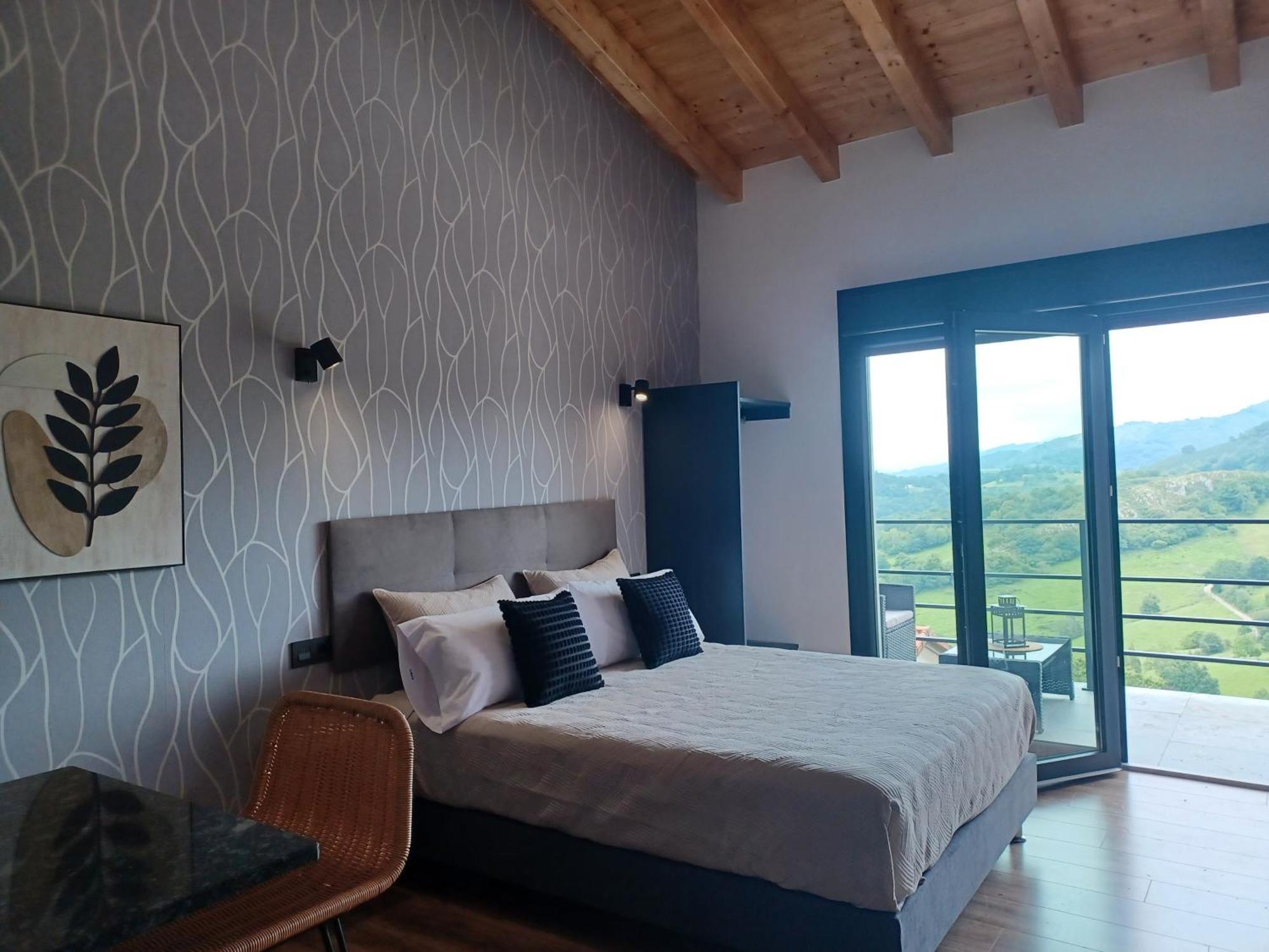 Apartamentos El Llanin Onís المظهر الخارجي الصورة